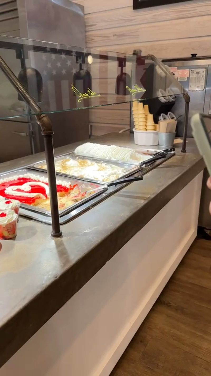 Dessert Bar: Cobbler, Pie, And Soft Serve