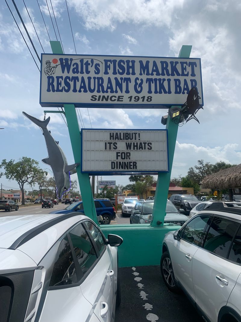 Walt's Fish Market Restaurant - Sarasota, Florida