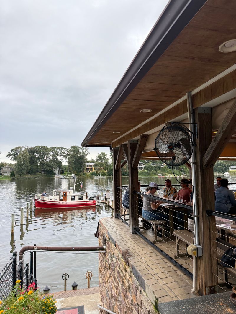 The Waterside Deck Vibe