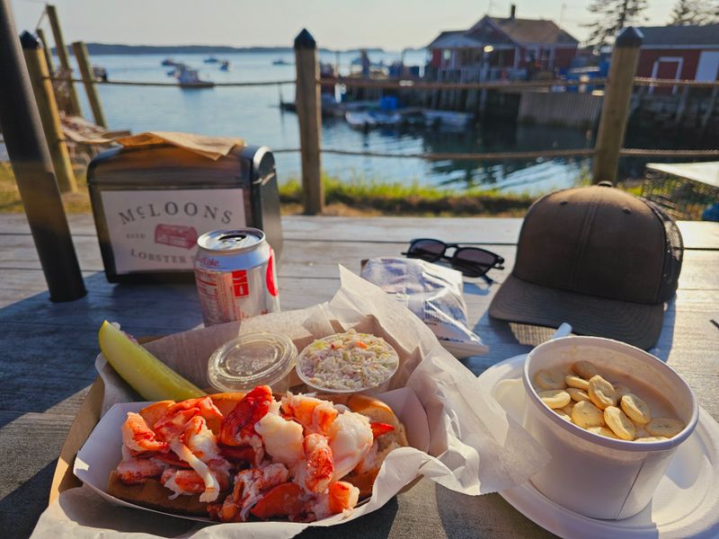 This Maine Lobster Roll Shack Keeps The Menu Small - And The Quality Loud 4 Chowder And Stew Weather, Anytime