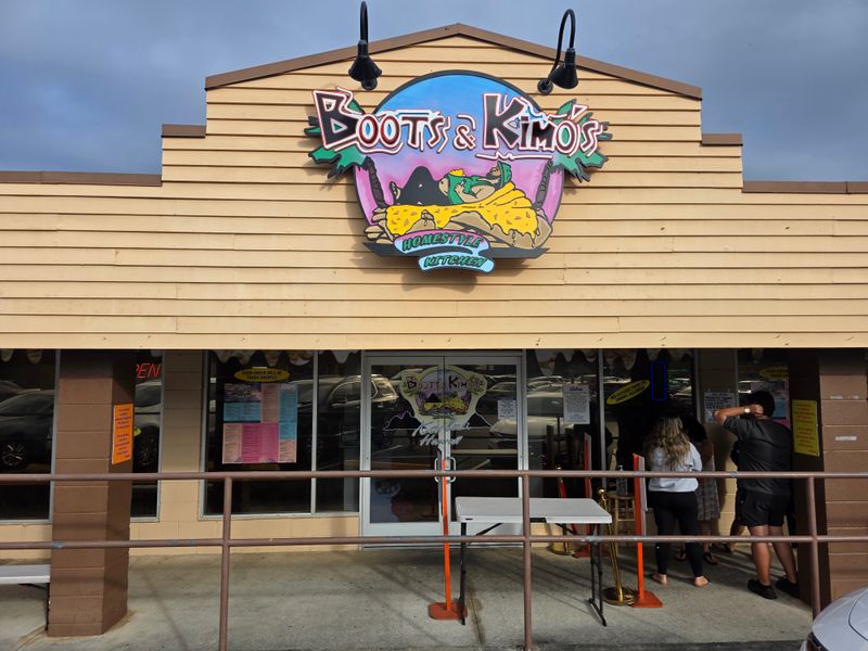 Boots & Kimo's Homestyle Kitchen - Kailua, Hawaii