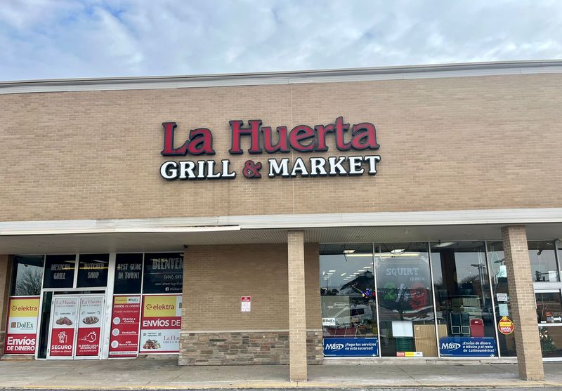 La Huerta Catering Grill & Market - St. Charles, Illinois