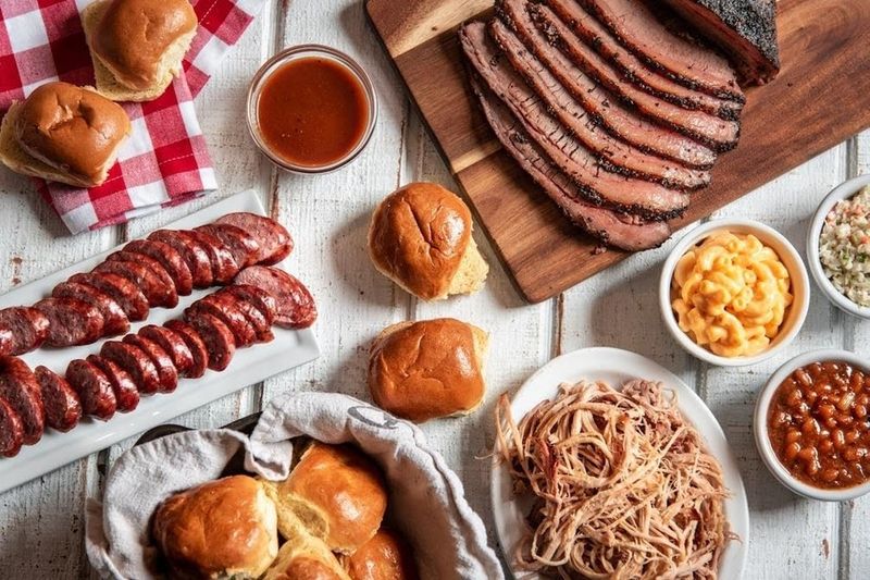 This Humble Florida Restaurant Is Known for Pulled Pork People Swear By 9 What To Order For Groups