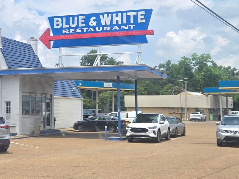 Blue & White - Tunica, Mississippi
