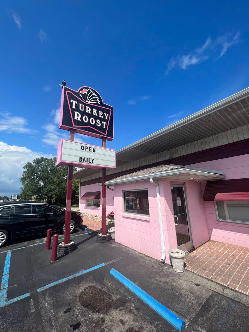 Turkey Roost - Kawkawlin, Michigan