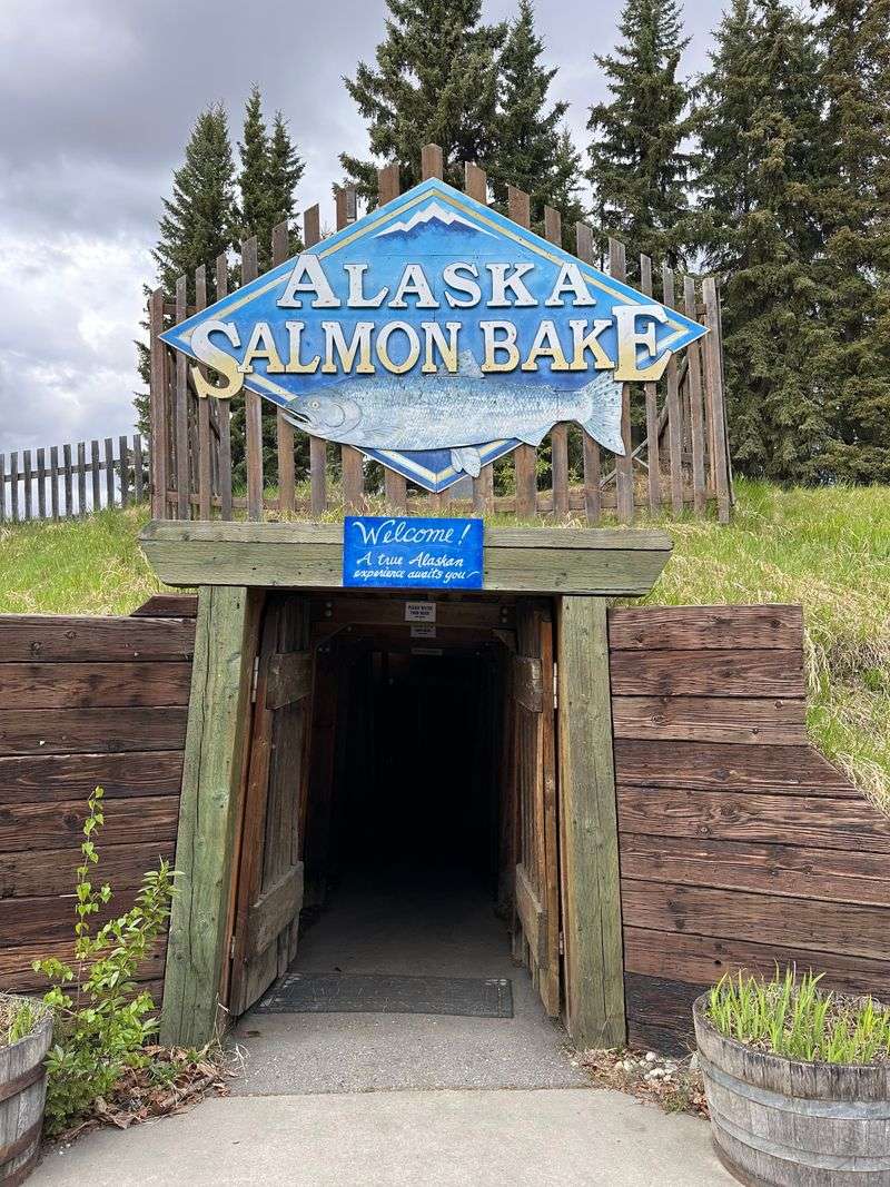 Alaska Salmon Bake - Fairbanks, Alaska
