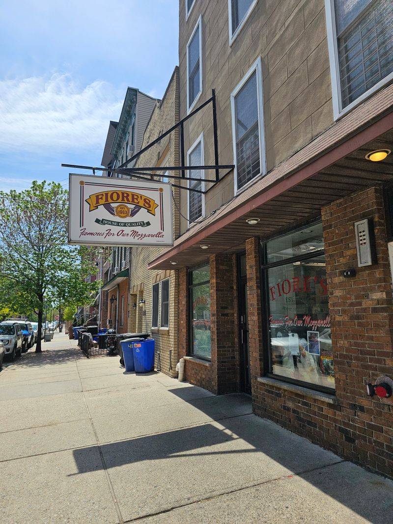 Daily Rhythm: Hours, Lines, And Timing