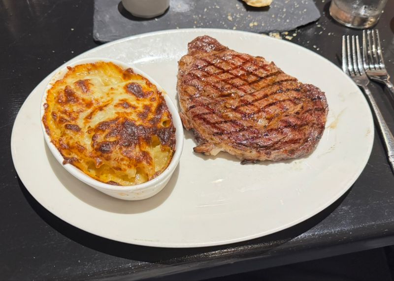 J. Gilbert's Wood-Fired Steaks & Seafood McLean - McLean, Virginia