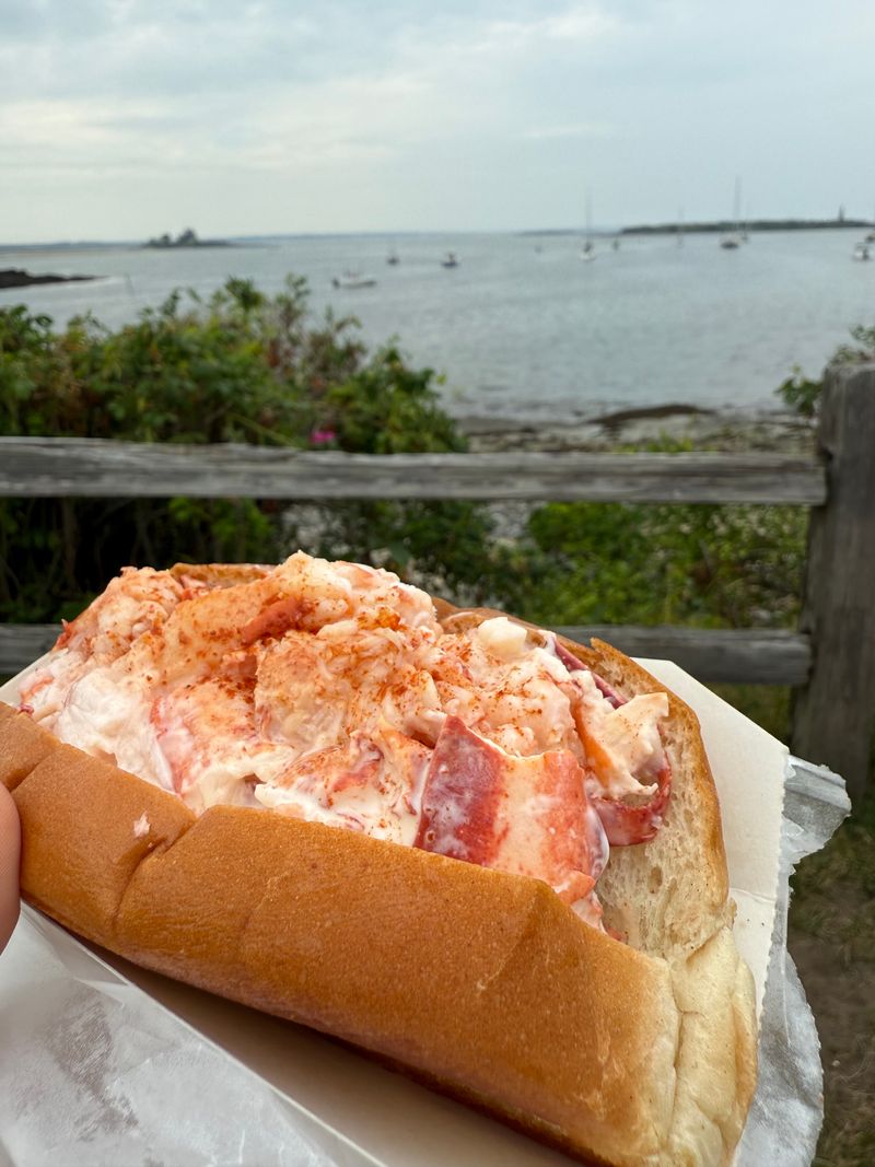 12 Maine Lobster Shacks That Keep Things Simple And Still Win People Over 8 Pool Lobster at Goldthwaite's - Biddeford Pool, Maine