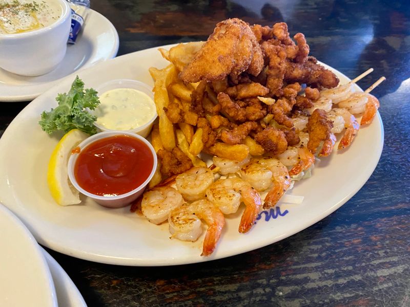 17 Coastal Seafood Shacks Across America Serving Fried Shrimp Baskets Worth the Drive 12 Mo's Seafood & Chowder - Newport, Oregon
