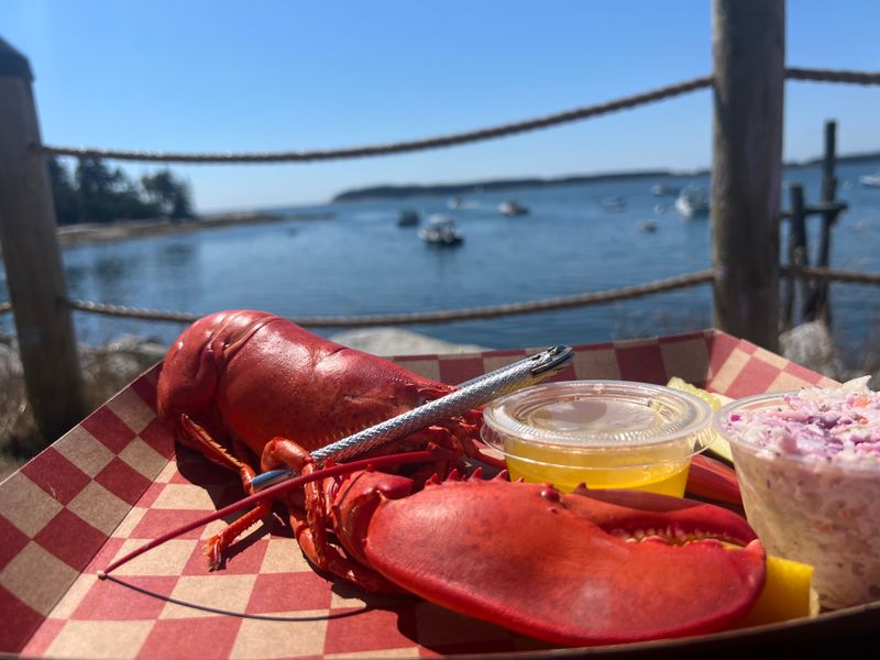 This Maine Lobster Roll Shack Keeps The Menu Small - And The Quality Loud 3 Steamed Lobster Off The Boat