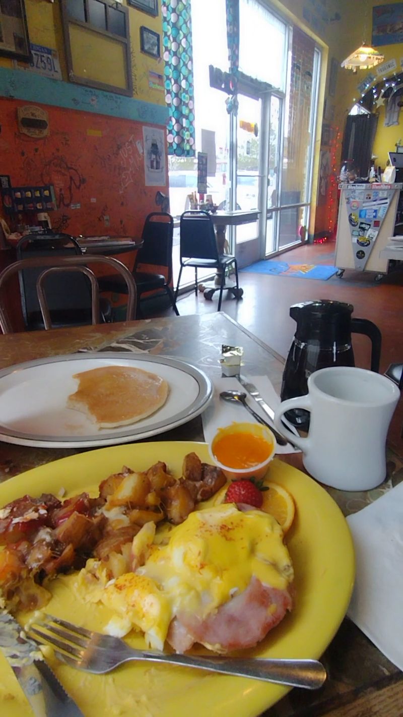 Squeeze In Breakfast & Lunch - Reno, Nevada