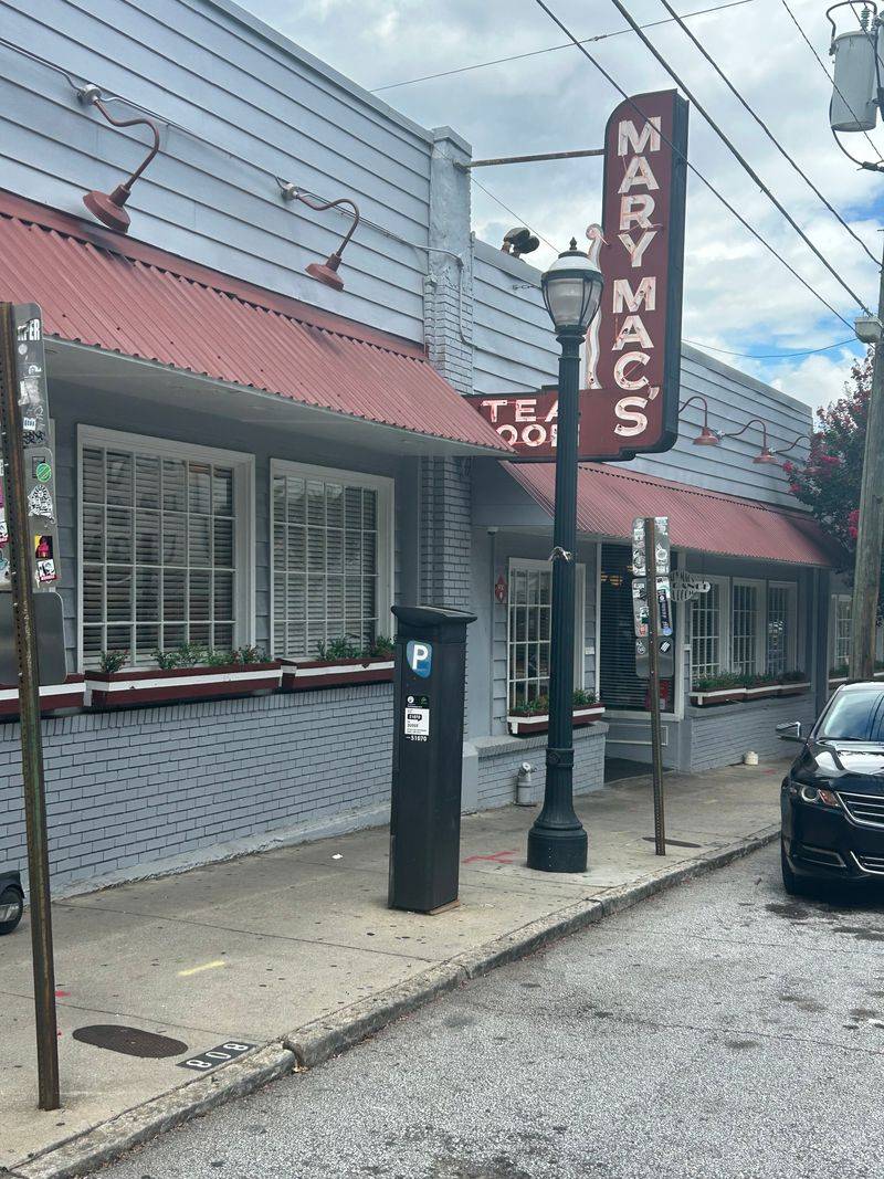 This Georgia Meat-And-Three Hasn’t Changed Much - And Locals Wouldn’t Want It To 15 Hours, Location, And Price