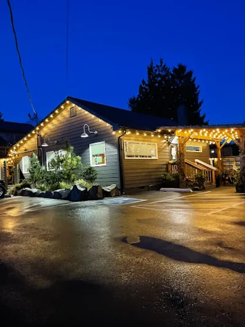 Wanda's Cafe + Bakery - Nehalem, Oregon