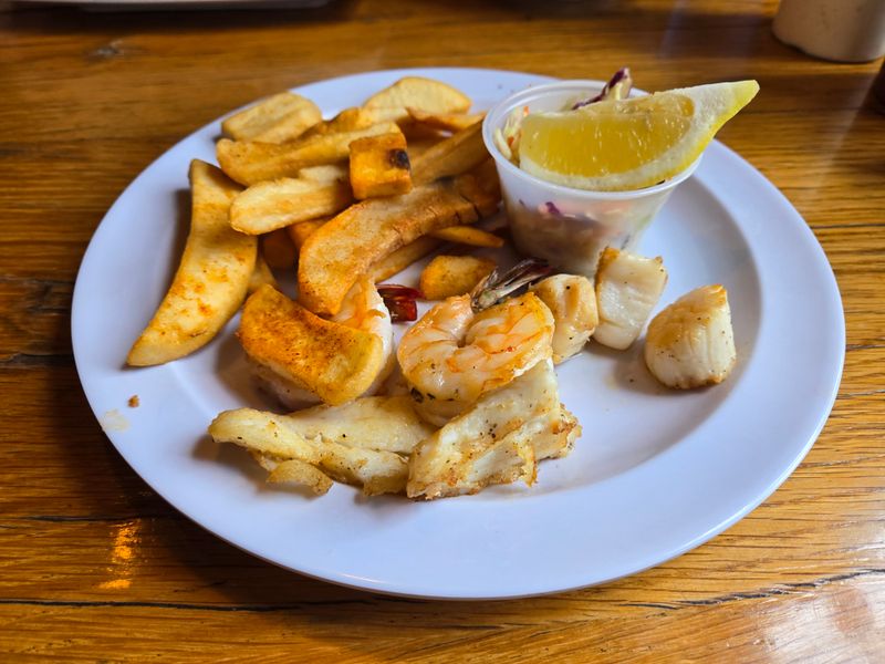 Luna Sea Fish House - Seal Rock, Oregon