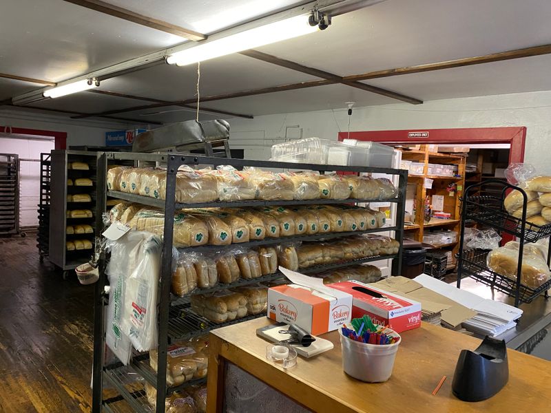 This West Virginia Pepperoni Roll Stop Sells Out By Midafternoon And Locals Time It 3 Timing Your Visit Like A Local