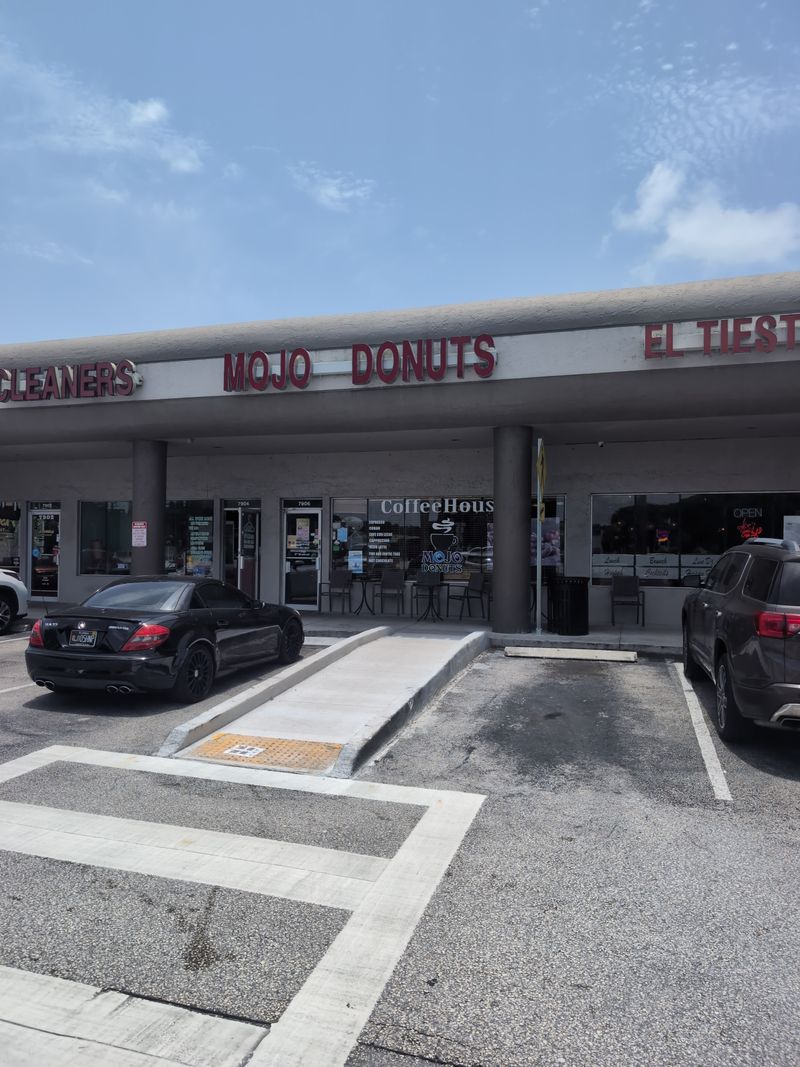 Mojo Donuts - Pembroke Pines, Florida