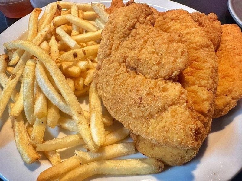 This Florida Lunch Counter Still Feels Like the 1970s – In the Best Way 3 Catfish That Locals Swear By
