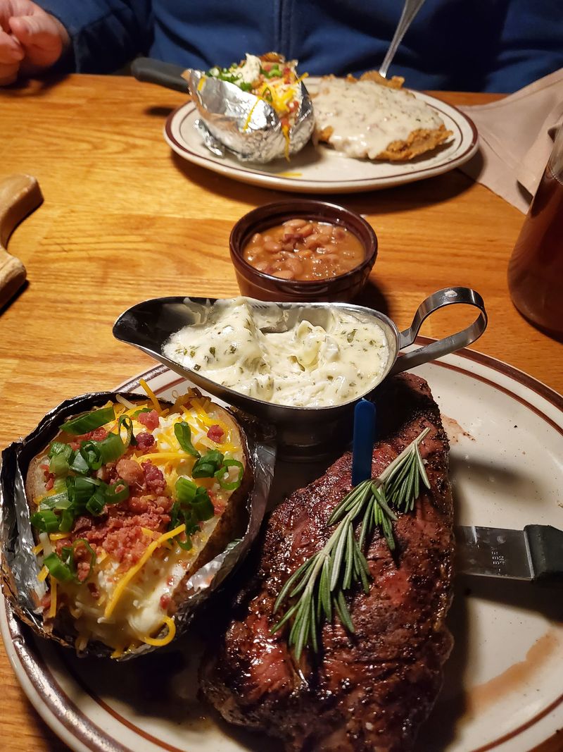 This Historic Arizona Restaurant Is Where the Southwest’s Best Prime Rib Is Served 6 Legendary Prime Rib Ritual