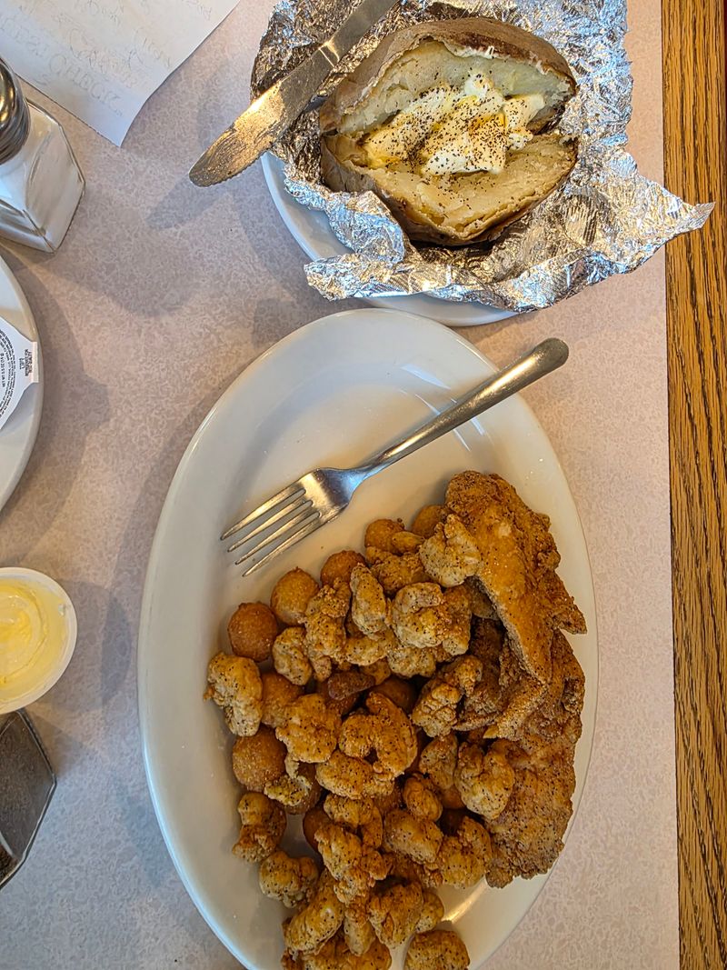 Salt And Pepper Style, Carolina Classic