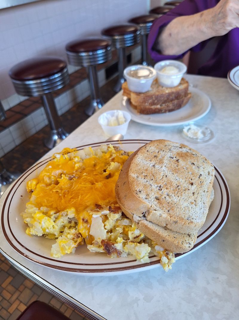 Nancy's Main Street Diner - Grafton, Ohio