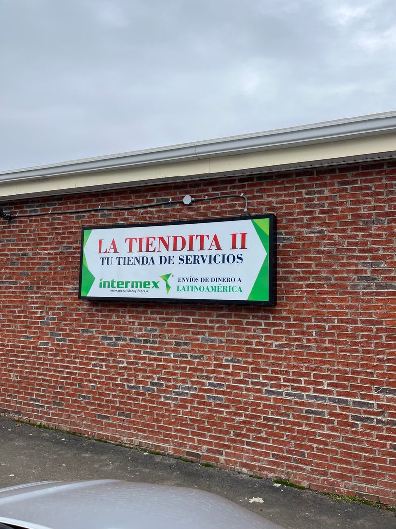 14 North Carolina Tortillerias Pressing Fresh Stacks So Fast Locals Time Their Visits 4 La Tiendita II - Durham, North Carolina