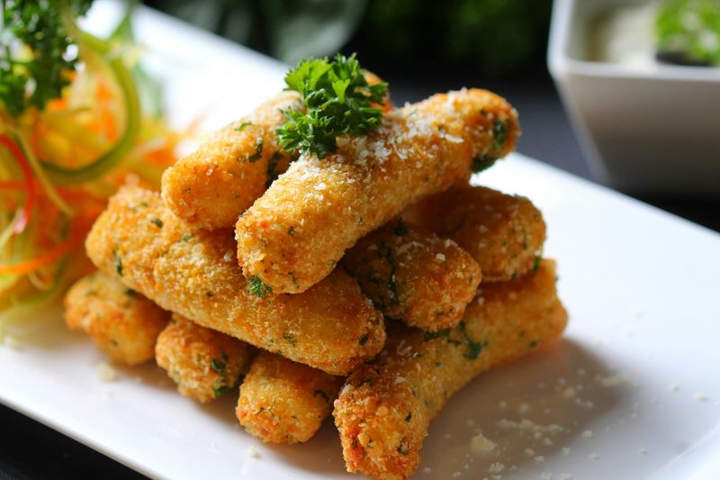 21 Dishes That Drifted Away From Regular Family Use 8 Fish sticks