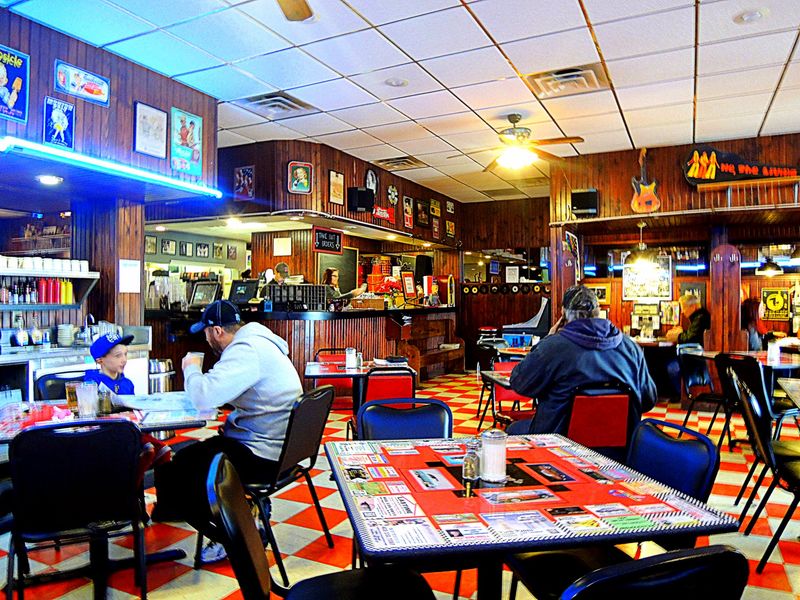 Kiddo Waffle With Sprinkles