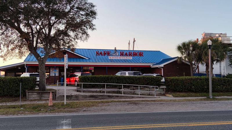 Safe Harbor Seafood Restaurant - Atlantic Beach, Florida
