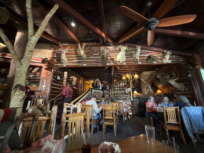 This Wisconsin Supper Club Still Draws Crowds For One Steak Everyone Talks About 6 Classic Relish Tray Tradition