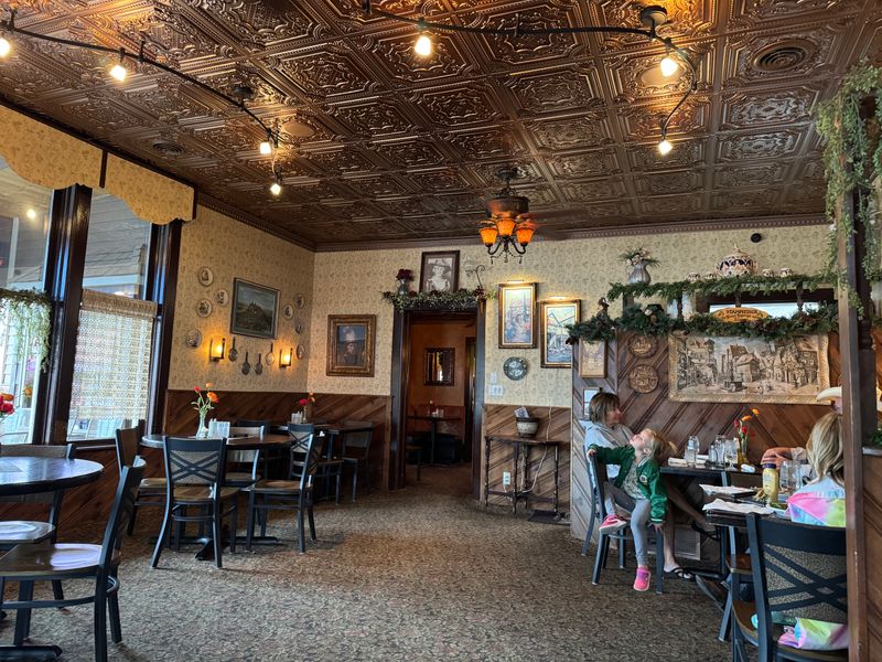 Service, Style, And Atmosphere