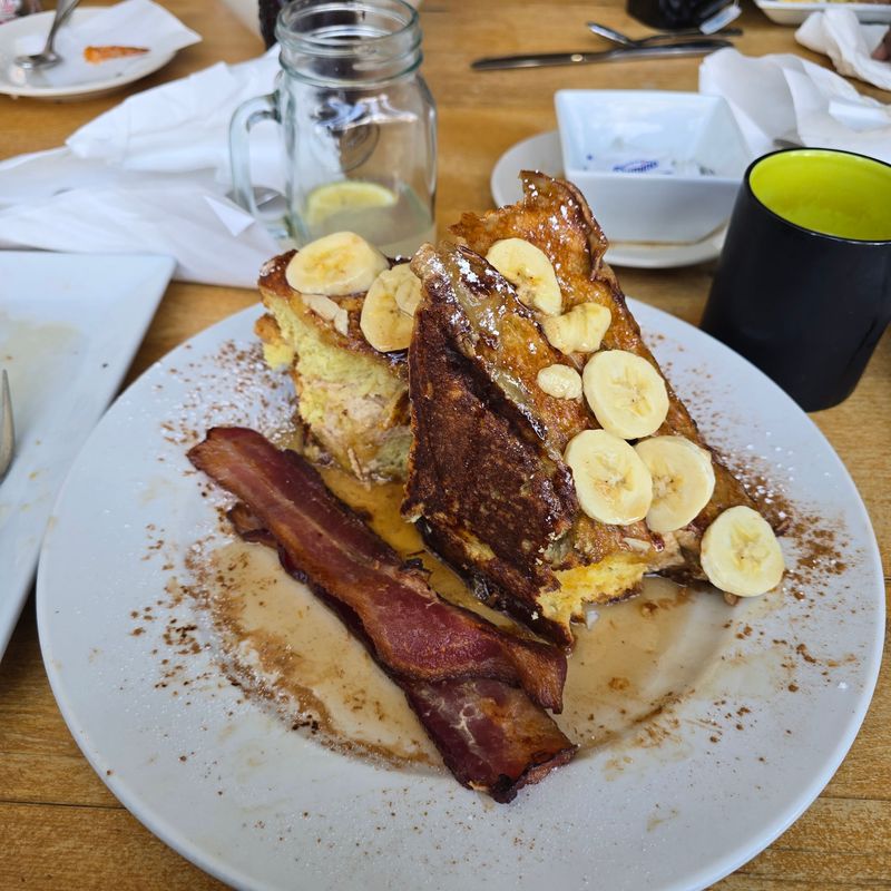 The Menu’s New American Comfort