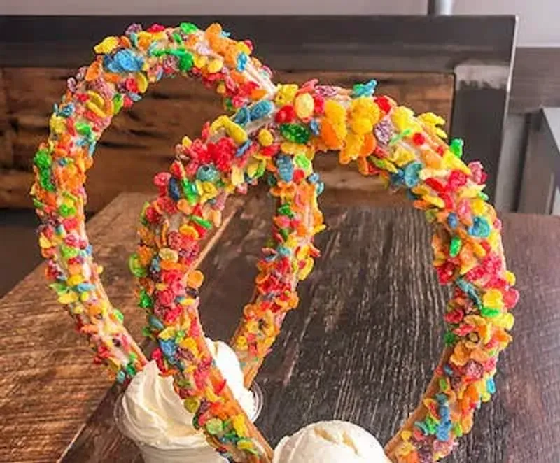 14 Arizona Dessert Counters Where The Churros And Shakes Sell Out Before The Crowd Clears 2 Cafe De Churros - Tolleson, Arizona