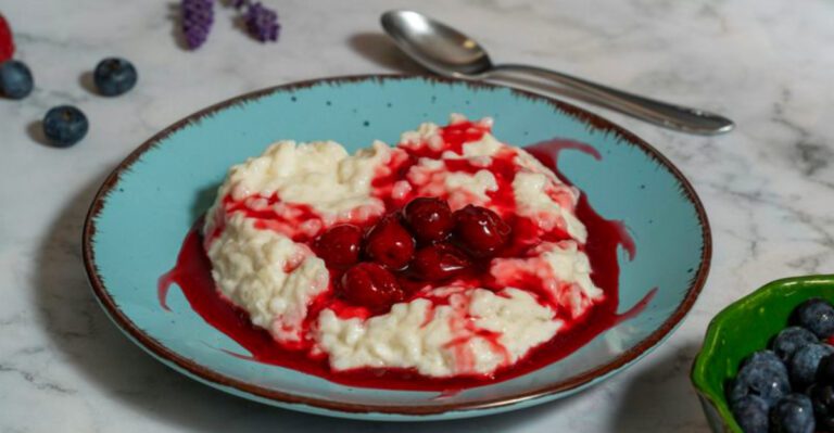 20 Old-School Dinners That Feel Embarrassing to Admit You Love