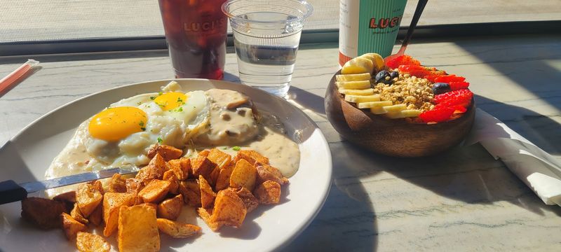 People From Across Arizona Make the Trip to This Small Cafe for Its Incredible French Toast 7 Acai Bowl That Keeps Regulars Coming Back