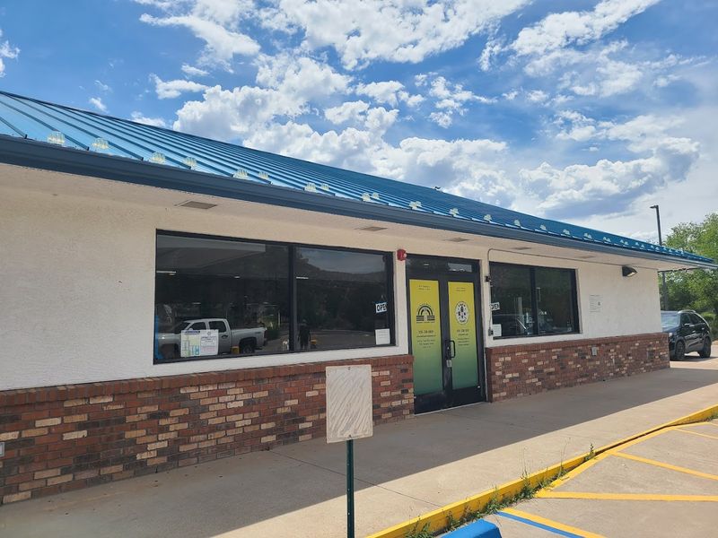 These 8 Hole-in-the-Wall Fry Bread Restaurants in Arizona Are Worth the Trip 8 Café Gozhóó - Whiteriver, Arizona