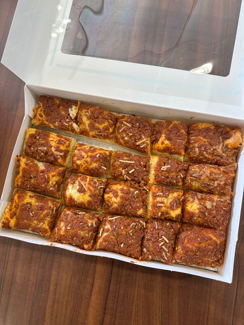 This Unassuming Florida Bakery Is Known for Cakes Locals Swear By 9 Sicilian Pizza and Tomato Pie