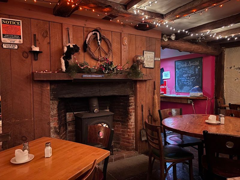 The Best Rustic Cabin Restaurant in Every State That Feels Like a Getaway 48 Skunk Hollow Tavern - Hartland Four Corners, Vermont