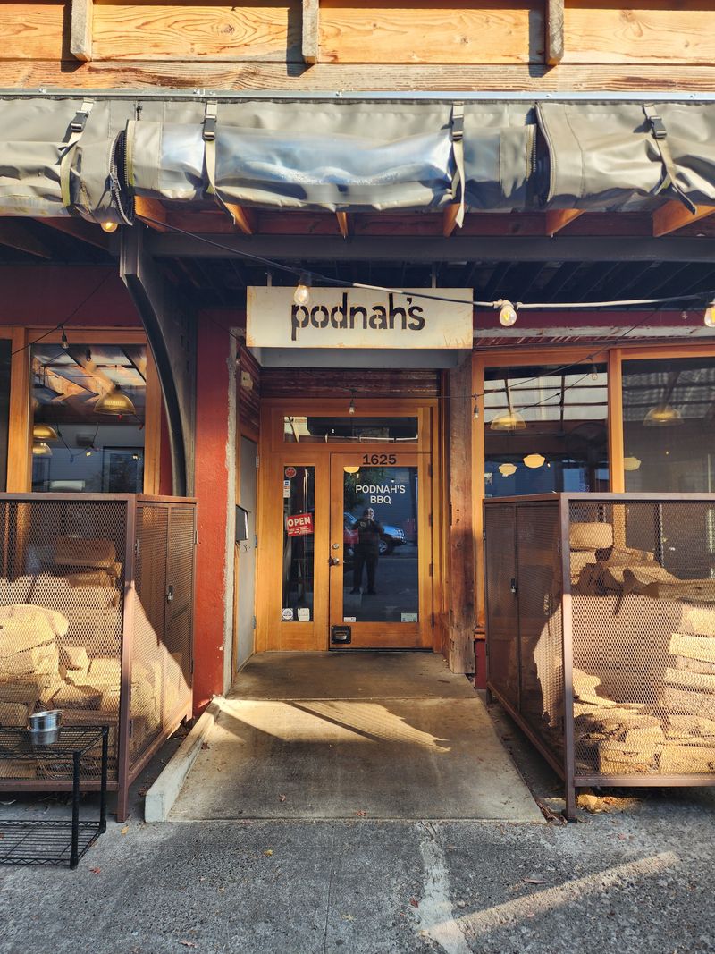 Podnah's BBQ - Portland, Oregon