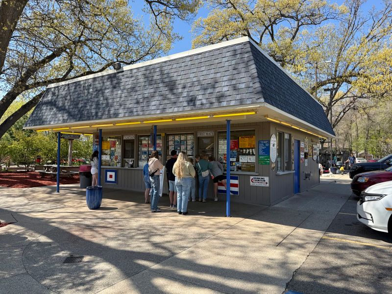 Captain Sundae - Holland, Michigan