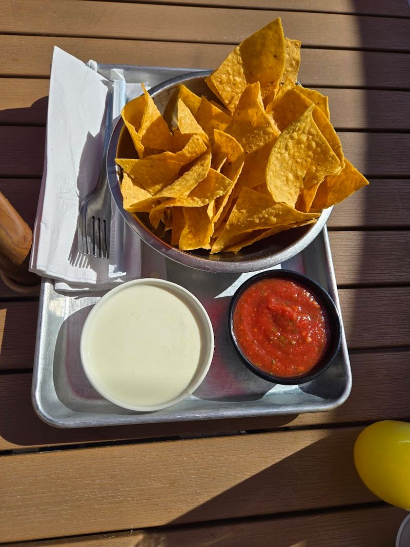 One Bite of These Florida Fish Tacos and You'll Be Counting Down Until Your Next Visit 4 Chips, Salsa, and Queso Worth Arriving Early For