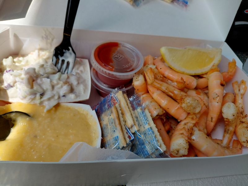 This Florida Seafood Shack Serves A Sandwich So Good, People Talk About It All Week 5 Stone Crab Season Highlights