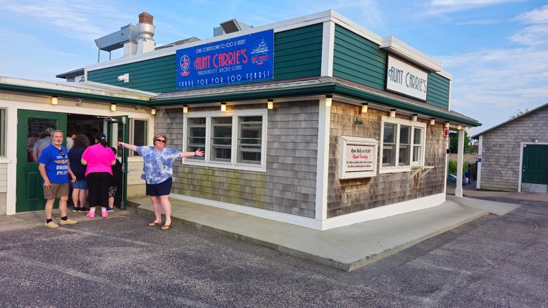 Aunt Carrie's Restaurant, Ice Cream and Gift Shoppe - Narragansett, Rhode Island