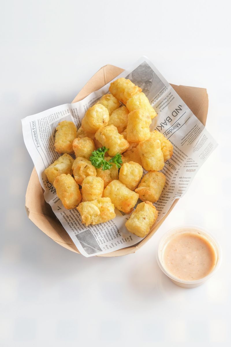 20 Cafeteria Foods That Would Cause a Parent Meeting Today 5 Tater tots