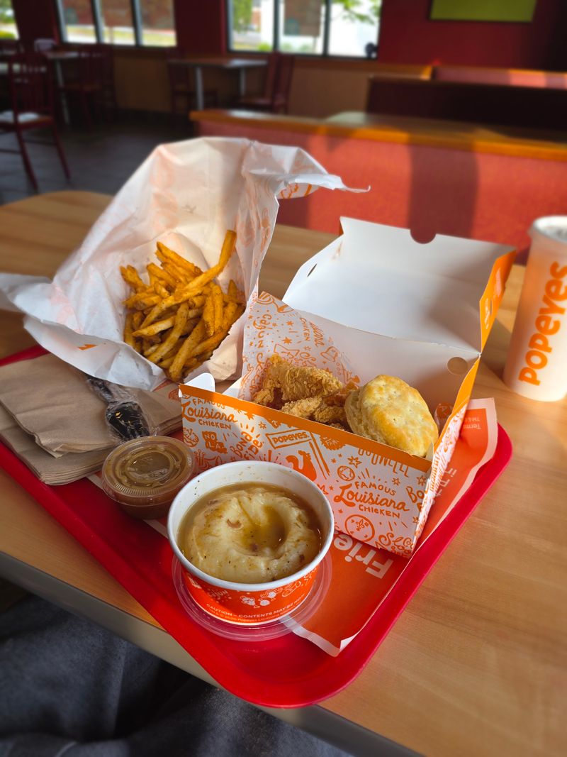 Popeyes Louisiana Kitchen - Manchester, New Hampshire