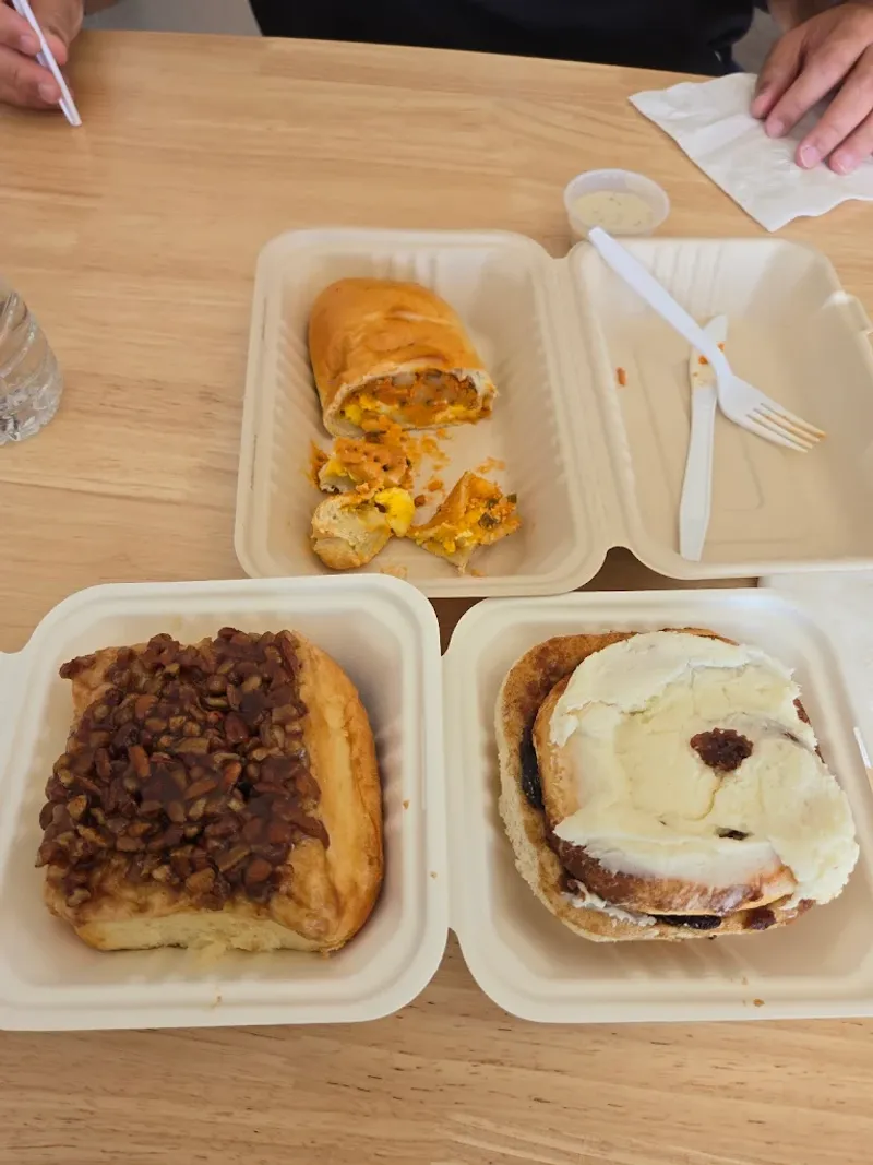 Cinnamon's Bakery Loveland Yards - Loveland, Colorado