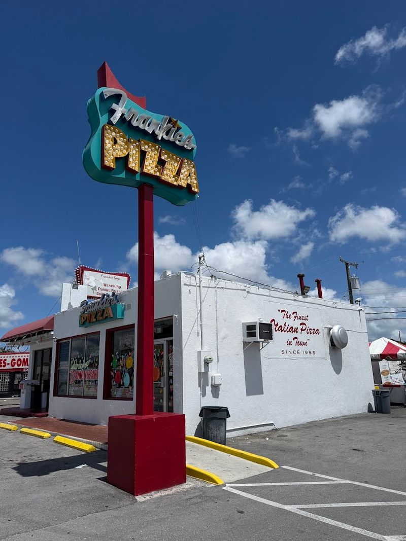 This Hidden Florida Pizza Spot Is So Good, Locals Can’t Stop Talking About It 11 A Miami Institution Worth Making the Drive For
