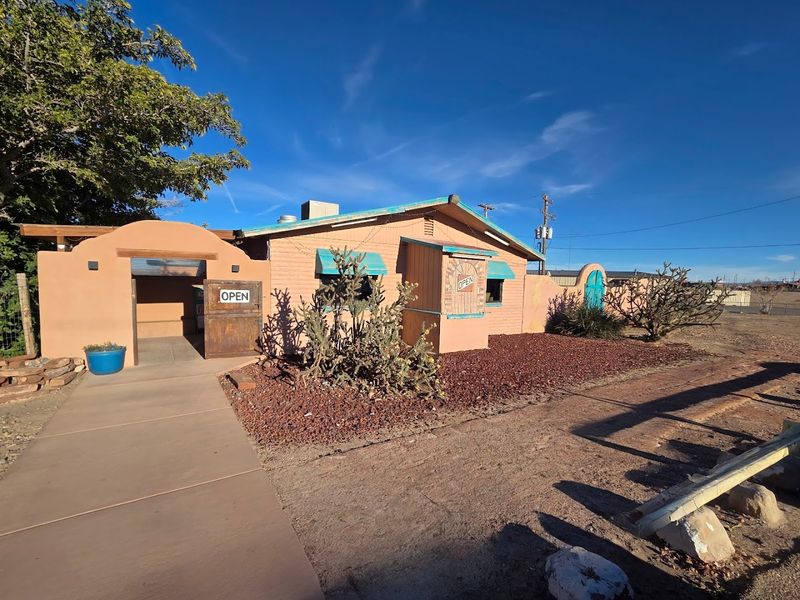 These 8 Hole-in-the-Wall Fry Bread Restaurants in Arizona Are Worth the Trip 7 Amigo Cafe - Kayenta, Arizona
