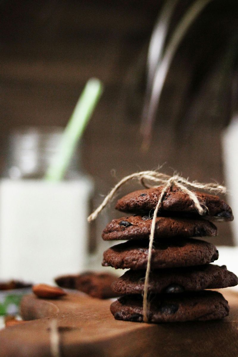 19 Foods People Secretly Miss From Old-School Cafeterias 19 Cafeteria cookies