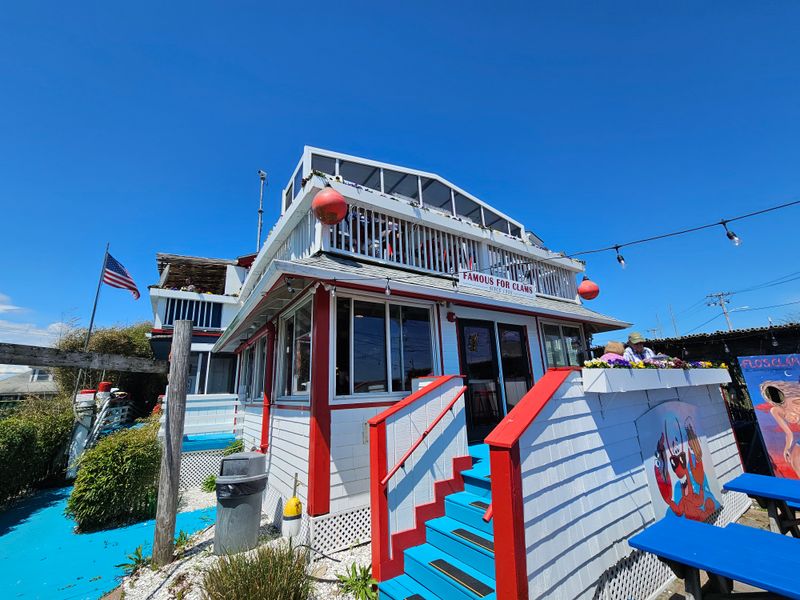 Flo's Clam Shack - Middletown, Rhode Island